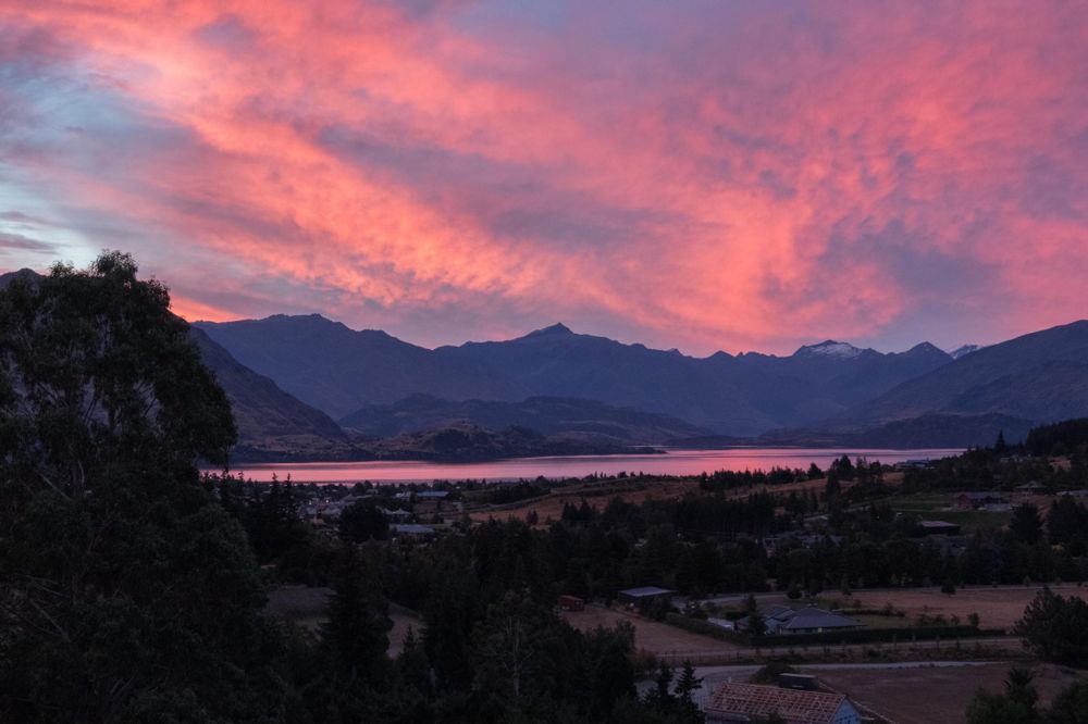 Sunset over Lake Wanaka, New Zealand